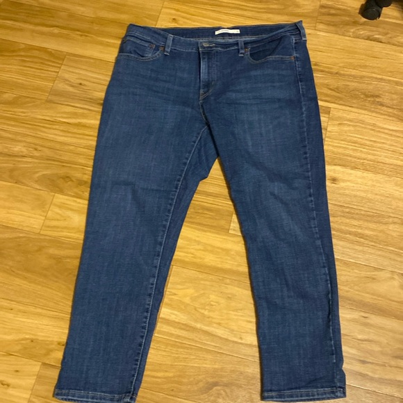 Bundle: Pink cotton top; size XL top & Levi’s size 16/33 cropped boyfriend jeans - Picture 2 of 7